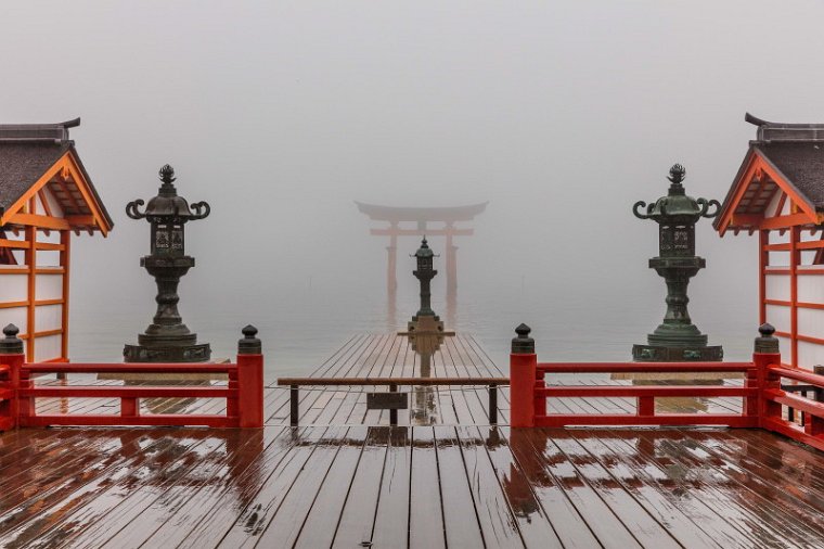 61 Miyajima, itsukushima schrijn.jpg